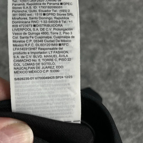 Athleta Square Neck V Cup One Piece Swimsuit Womens 36B/C Black Slimming - Picture 8 of 13